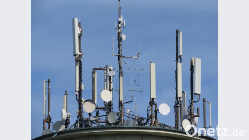 Mobilfunk ist auf dem Land noch immer keine Selbstverständlichkeit. So manches Handy bleibt stumm. Bild: Gerhard Götz