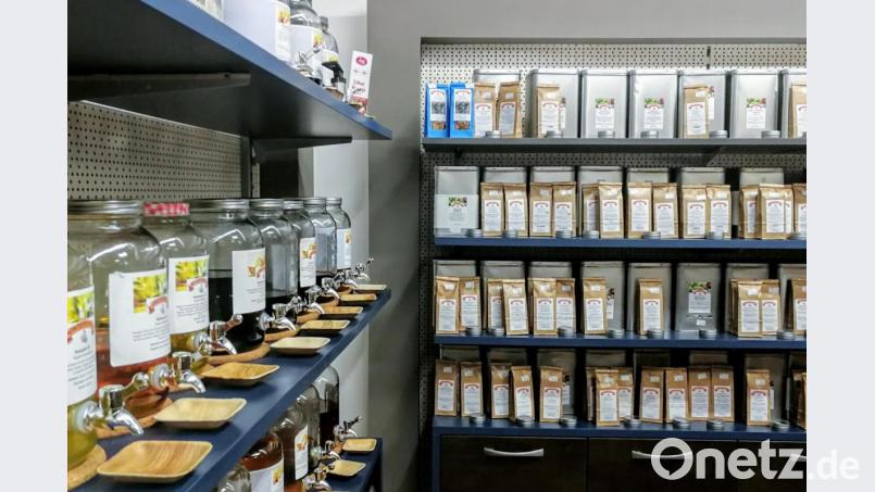 Das Aus für Ambergs einzigen Unverpackt-Laden: Die Betreiber der Tee- und Gewürztruhe unverpackt am Malteserplatz müssen schließen. Bild: Petra Hartl