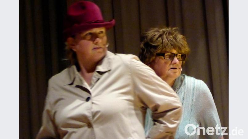 Die „Schrägschrauben“ in ihrer Paraderolle als Anna und Berta. Bild: Schönberger, Ferdinand [fsb]