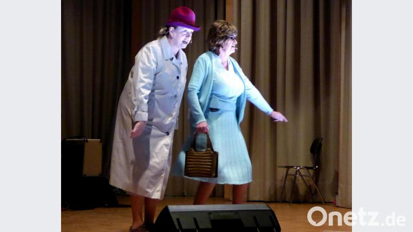 Die „Schrägschrauben“ in ihrer Paraderolle als Anna und Berta. Bild: Schönberger, Ferdinand [fsb]