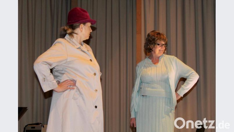 Die „Schrägschrauben“ in ihrer Paraderolle als Anna und Berta. Bild: Schönberger, Ferdinand [fsb]
