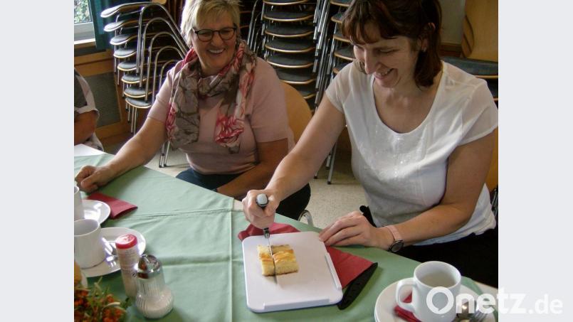 Einfach mal ausprobieren - damit nimmt die AOVE die Scheu vor den Hilfsmitteln. Bild: Erika Brönner