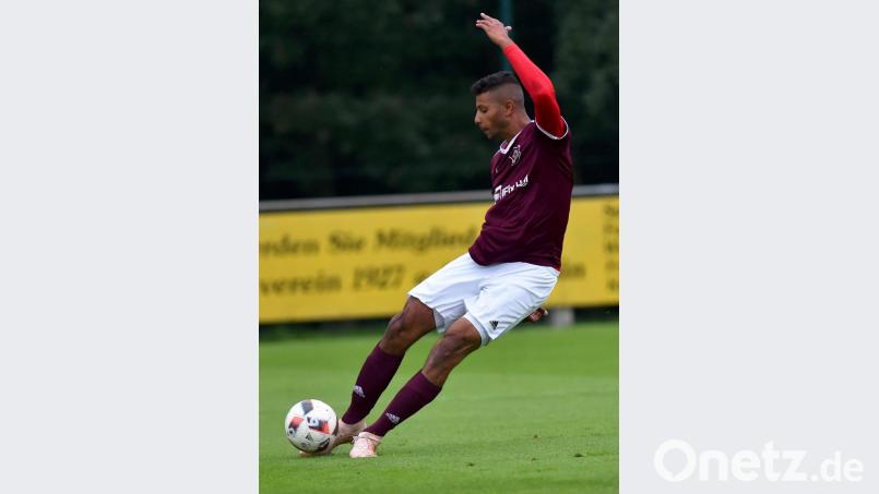 Michael Wells erzielte beide Treffer beim Schirmitzer 2:0-Überraschungserfolg gegen den SV Hahnbach. Bild: af