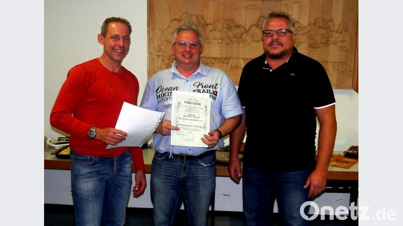 Den Rebühlsiedlern treu sind (von links) Thomas Retzer, Michael Meier und Vorsitzender Hans-Jürgen Meier. Bild: R. Kreuzer