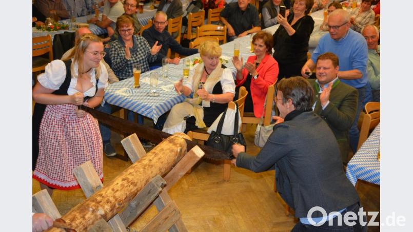 Eine starke Leistung zeigten Mutter und Tochter: Anja und Kim Dreßel landeten am Ende auf dem zweiten Platz. Bild: jr