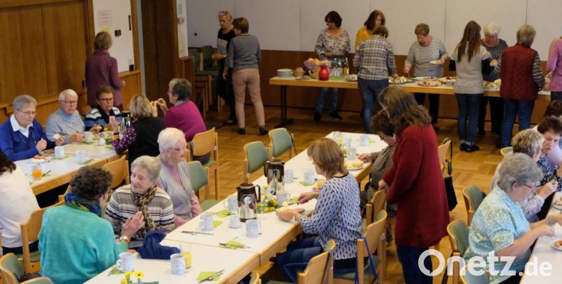 Der Katholische Frauenbund hatte am Donnerstag zum Frauenfrühstück mit Meditation zur Stärkung für Leib und Seele eingeladen und über 40 Mitglieder kamen, erfuhren Stärkung für Körper und Geist durch den Vortrag von Theresia Stadlbauer. Bild: le