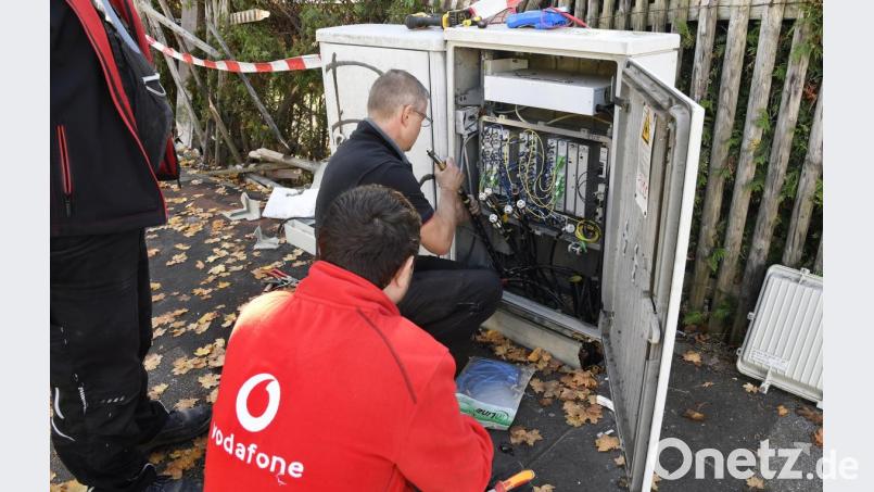 Die Reperatur-Arbeiten am Verteilerkasten in der Katharinenfriedhofstraße waren erfolgreich. Bild: Petra Hartl