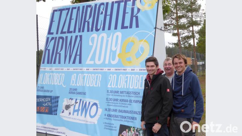 Sie freuen sich auf tolle Kirchweihtage: Zweiter Vorsitzender Maximilian Rösch, Mitorganisator Uli Danzer und Kirwaleit-Vorsitzender Thomas Beutner (von links) Bild: Schönberger, Ferdinand [fsb]