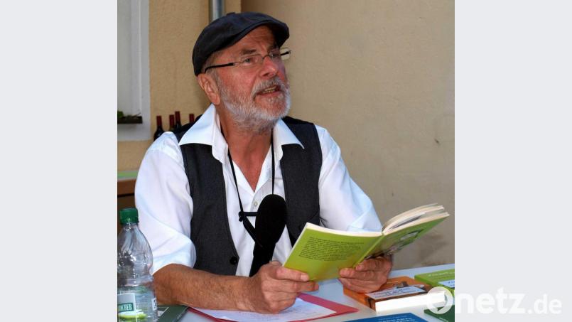 Der Schriftsteller Friedrich Brandl reist aus Amberg an. Bild: roh