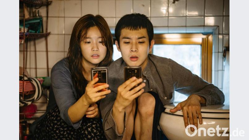 Park So Dam (links) als Ki-jung und Choi Woo Shik als ihr Bruder Ki-woo im Films "Parasite". Bild: Koch Film/dpa