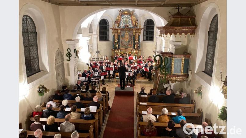 Beim Jubiläumskonzert des evangelischen Posaunenchors Thumsenreuth-Krummennaab zeigten die Bläser die Breite ihres musikalischen Könnens. Bild: nza