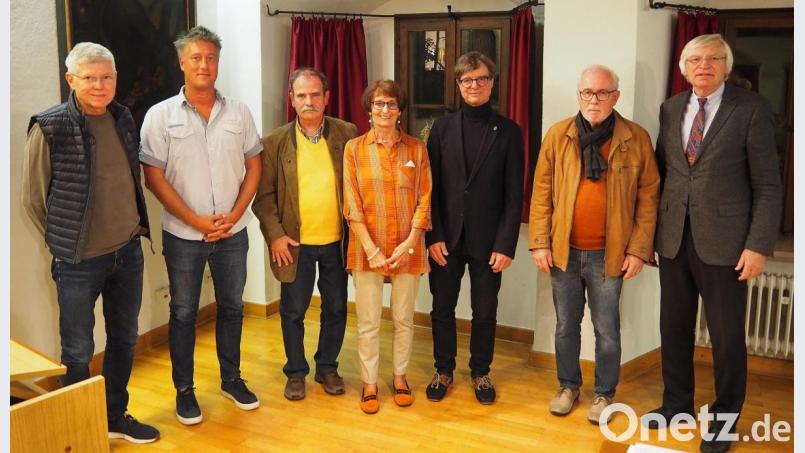 Mitglieder im Vorstand des Freundeskreises der Weidner Max-Reger-Tage sind (von links) Fridolin Wechsler, Lars-David Kellner (Beiräte) ; Wolfgang Lindner (Revisor) Waltraud Koller-Girke (Schriftführerin), Horst Petzold (Vorsitzender), Hermann Hubmann (Revisor) und Dietmar Prusko (Schatzmeister). Bild: Bühner