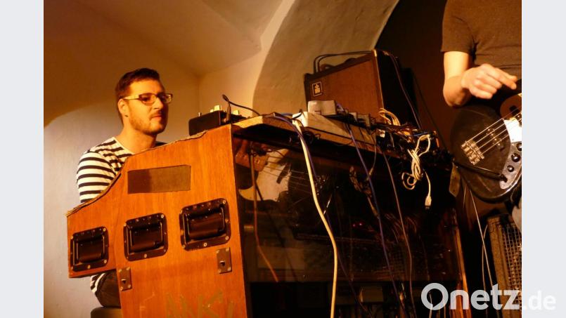 Das Herzstück von &quot;Organ Explosion&quot;: Die legendäre Hammond B3 mit Keyborder Hansi Enzensberger. Bild: kbw