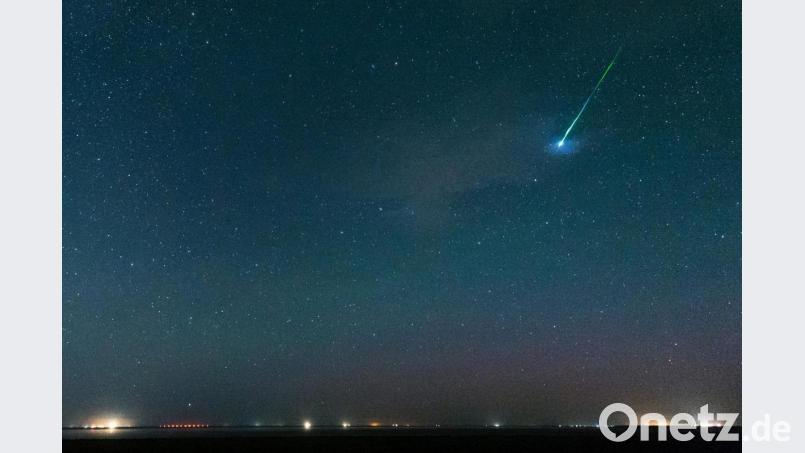 Eine Sternschnuppe ist am Himmel zu sehen. Foto: Matthias Balk/dpa/Archivbild Bild: Matthias Balk
