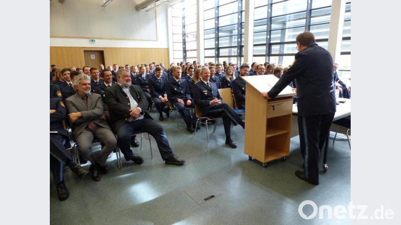 Begrüßung der neuen Auszubildenden bei der Bereitschaftspolizei. Bild: anv