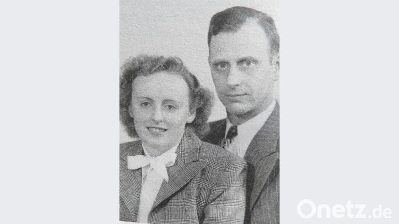 Hochzeitsfoto von Annelee und Kenny Woodstrom. im April 1947- Repro: ubb