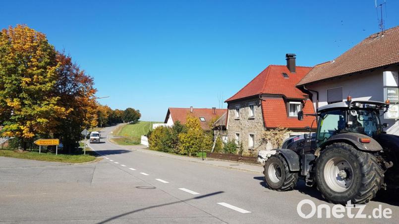 Immer mehr entwickelt sich die Ortsdurchfahrt in Tröbes zu einer Rennstrecke. Bild: gi