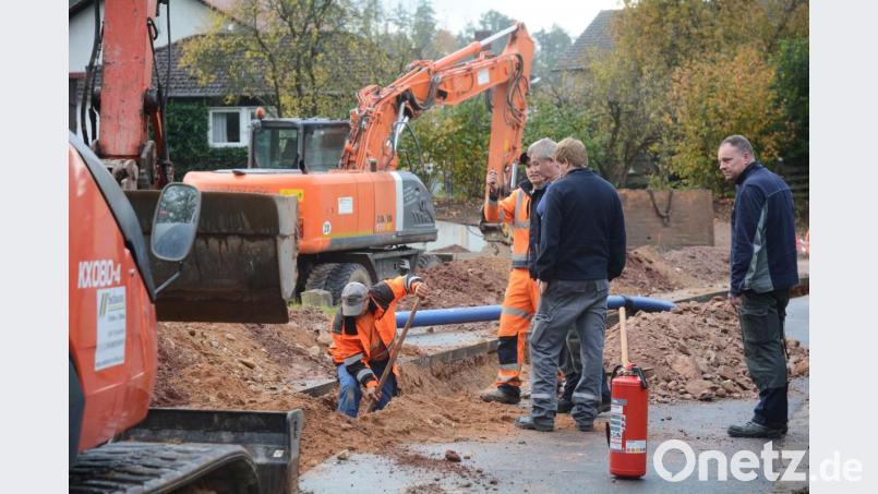 Ein Bagger hat in Luhe eine Gasleitung erwischt. Bild: Gabi Schönberger
