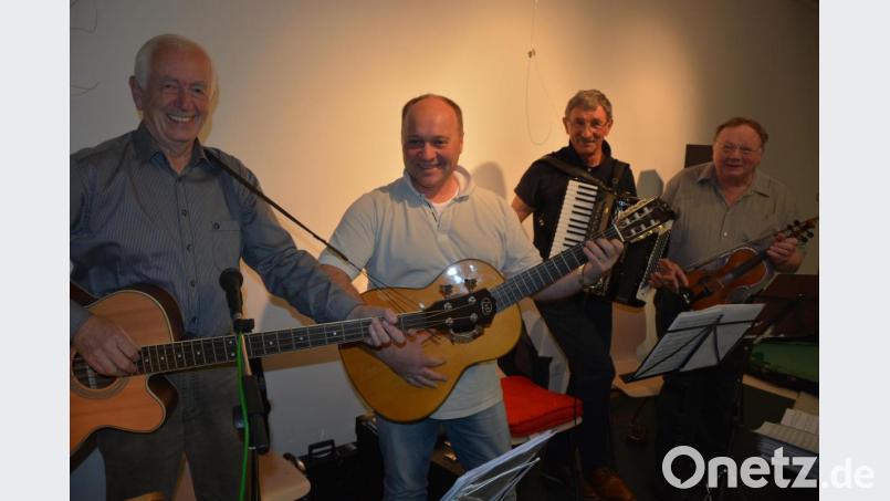 Die Gruppe „Zeitlos“ spielte im Museumscafé auf. Bild: jr