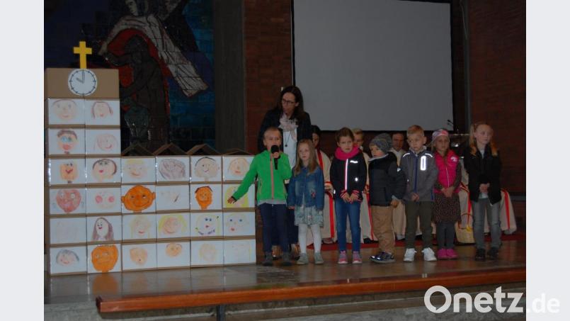 Jeder ist ein wichtiger Baustein in der großen Kirche. Die Kinder erzählen unter dem Thema &quot;Lass uns lebendige Kirche sein&quot; mehr dazu. Bild: az