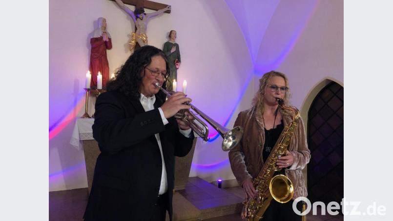 Die zwei Frauen von Duopoli begeistern das Publikum in der evangelischen Kirche in Hirschau. Bild: wku