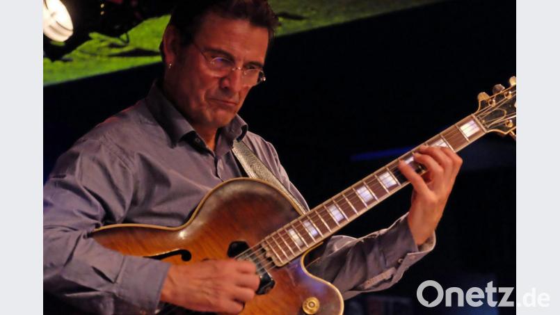 Im Rahmen der Jubiläumstour zu seinem 60. Geburtstag gastiert Roberto Bossard mit seiner „New Group“ am 25.Oktober beim Jazz-Zirkel-Weiden. Mitreißende Spielfreude und musikalisches Feingefühl sind angesagt! Bild: lr