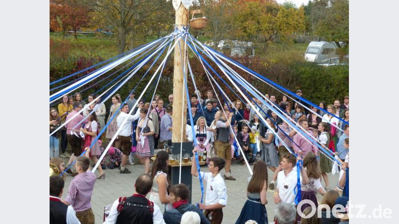 Der Bändchentanz ist immer ein besonderes Erlebnis. Bild: hme