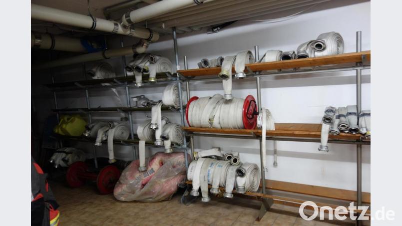 Waidhaus hält die Ausrüstungen ihrer fünf Feuerwehr auf hohem Niveau. Für die Schläuche wurde jetzt eine neue Waschanlage bestellt. Bild: fjo