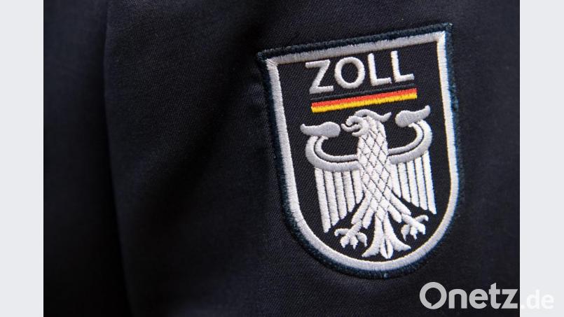 Zollbeamte haben in einem Lkw 45 Kilogramm Marihuana entdeckt. Symbolbild: Ralf Hirschberger