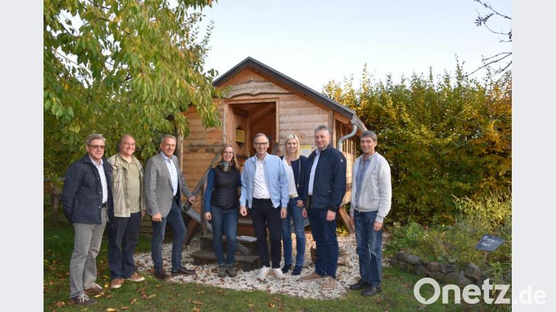 Vertreter der Ikom-Stiftland besuchten die Umweltsation in Waldsassen. Bild: Johanna Härtl