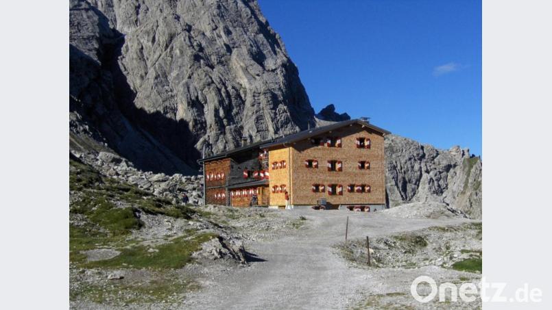 Die Karlsbader Hütte liegt auf 2260 Meter Höhe und rückt am Samstag mit in den Mittelpunkt der Sendung &quot;9 Plätze, 9 Schätze&quot;. Bild: hä