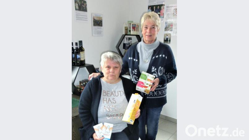 Die Katholische Pfarrei beschenkt Frauen und Männer ab ihrem 80. Geburtstag mit fair gehandelten Produkten. Bild: rgr