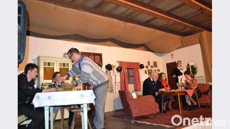 Die Party geriet beim „Silvesterknaller“ völlig außer Kontrolle, denn die Bowle tat ihr Übriges. Bild: gi
