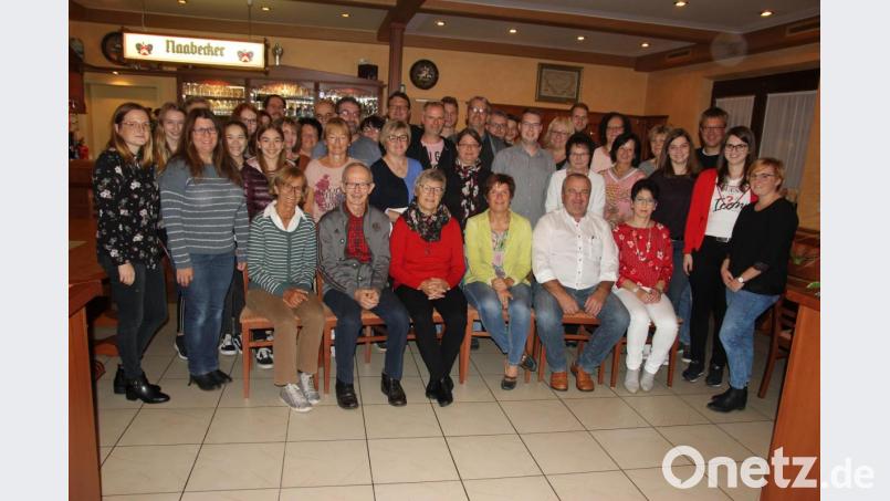 Das Bild zeigt die Verantwortlichen für die Aktionen mit den Kindern. Bild: ral