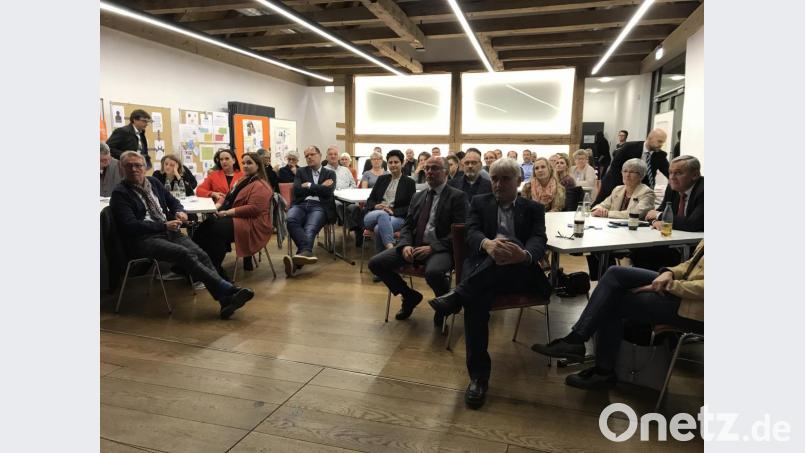 Das Interesse an der ersten gemeinsamen Demokratiekonferenz von Stadt und Landkreis ist groß. Bild: eig
