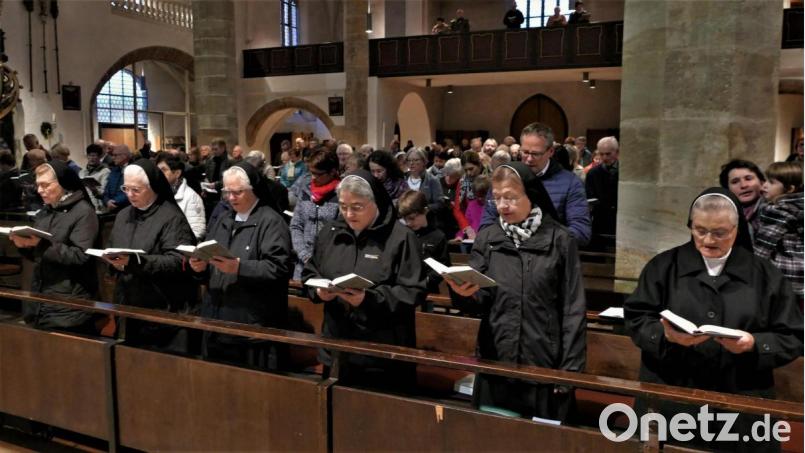 Bei einem Gottesdienst verabschiedete sich die Pfarrgemeinde von den Schwestern. Bild: wbe