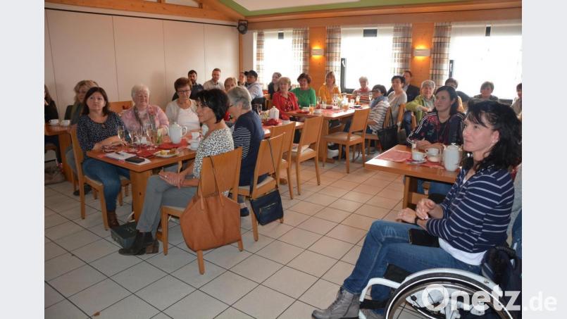 Gut besucht war das Frauenfrühstück der Frauen-Union Mitterteich am Samstagvormittag in der Petersklause. Bild: jr