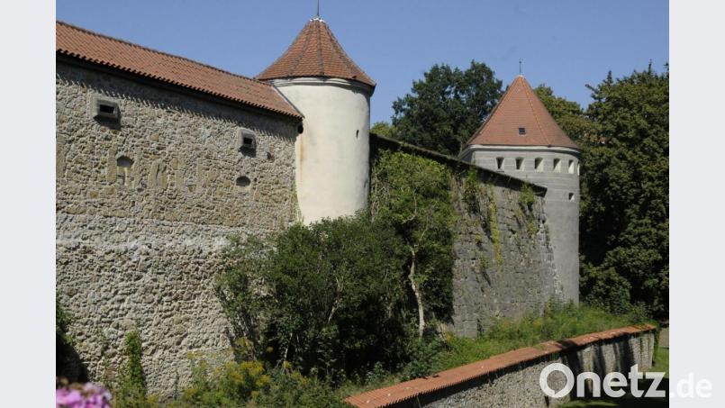 Die historische Stadtmauer von Amberg ist für die CSU-Stadtratsfraktion ein bedeutendes kulturelles Erbe. Deshalb soll für ein Konzept zur Erhaltung und Erlebbarkeit Geld im städtischen Haushalt eingestellt werden. Bild: Petra Hartl