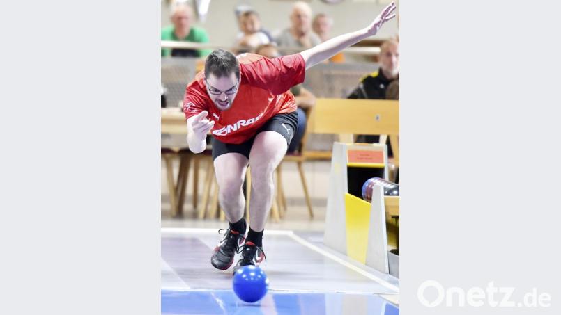 Daniel Rösch von Rot-Weiss Hirschau (Bild) war trotz 631 Holz chancenlos gegen den Tagesbesten aus Friedrichshafen. Bild: Ziegler