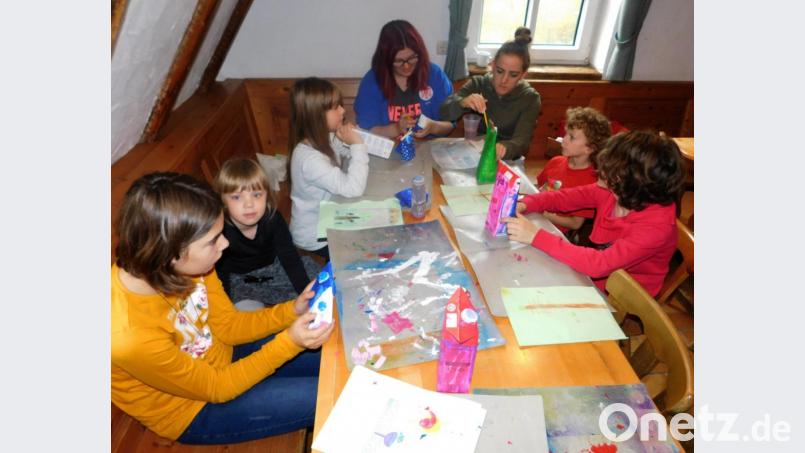 Bei der Herbstnacht der Falken Speichersdorf auf der FGV-Tauritzmühle erleben 16 Kinder und Jugendliche erleben zwei abwechslungsreiche Tage. Bild: hai