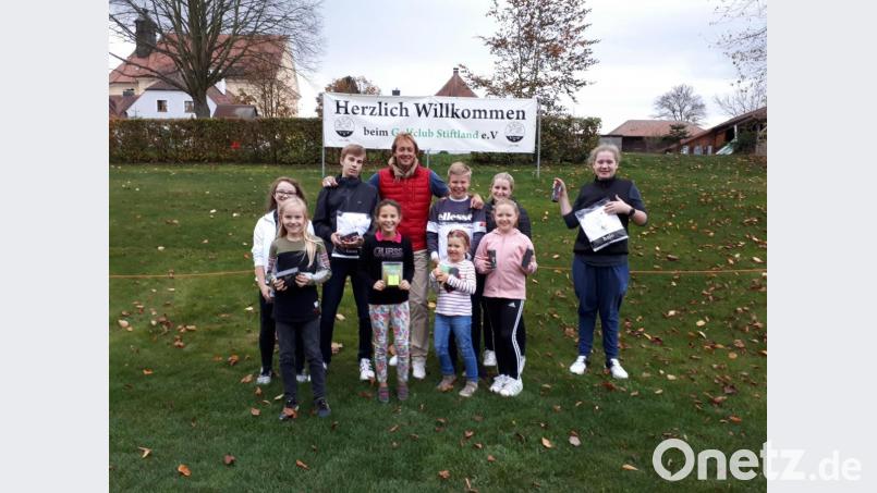 Zum Saisonabschluss auf der Anlage des Golfclubs Stiftland gab es auch ein Turnier speziell für Kinder und Jugendliche. Bild: Golfclub Stiftland/exb