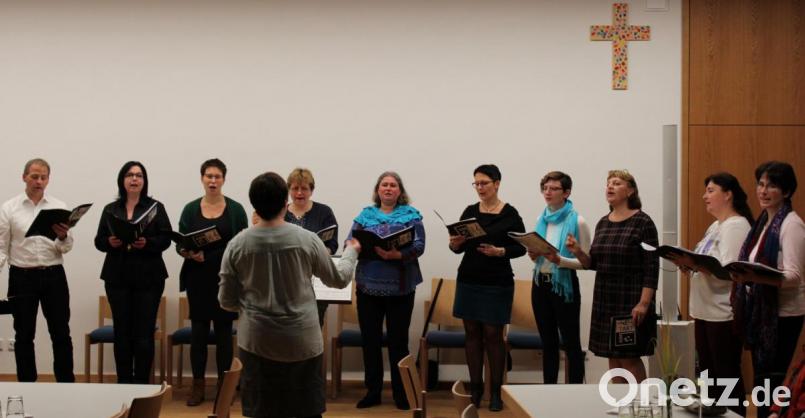 Die Gruppe &quot;conTAKT&quot; lud im Pfarrheim Schwarzenfeld zu einer musikalischen Weltreise ein. Bild: kar