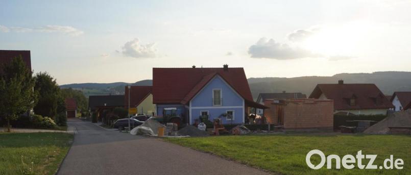 Da es keine Einwände gab, hob der Gemeinderat die Bebauungspläne für die vier Baugebiete auf. Bild: weu