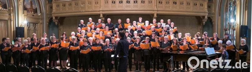 Frenetischen Beifall gab es bei den zwei Konzertprojekten des großen Chores in Riga und Vilnius unter Leitung von Bundeschorleiter Dr. Gerald Fink für die Sängerinnen und Sänger des Fränkischen Sängerbundes mit einem Repertoire von Bach, Mozart, Mendelssohn Bartholdy, Schütz, Brahms, Gastoldi bis hin zu Grönemeyer. Bild: cs