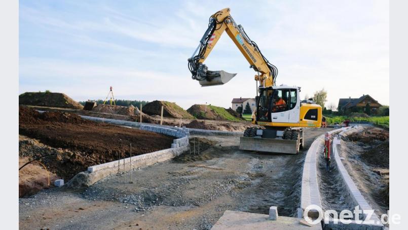 Die neuen Bauland-Richtlinien gelten auch für die gemeindeeigenen Bauplätze im Baugebiet Dornäcker II in Vorbach. Derzeit wird das Baugelände erschlossen. Bild: do