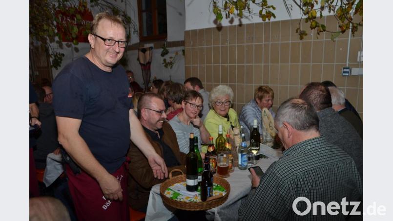 Ein volles Haus krönt das erste &quot;Beinfest&quot; der Feuerwehr Böhmischbruck. Bild: dob