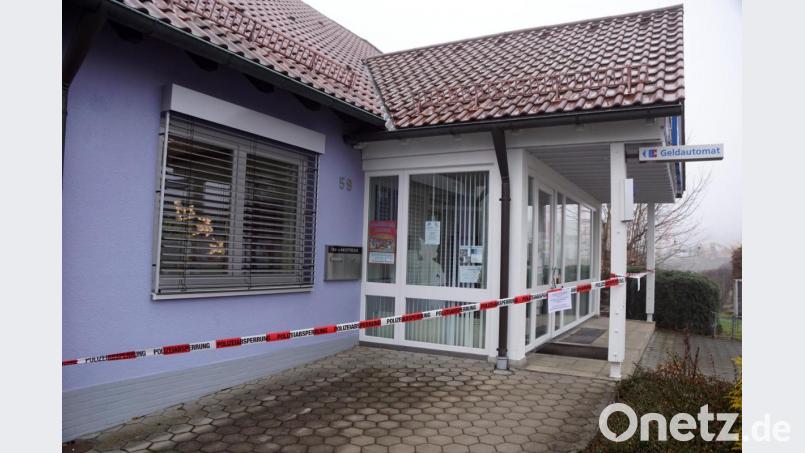 Der Tatort: Die Raiffeisenfiliale in Immenreuth. Bild: bkr
