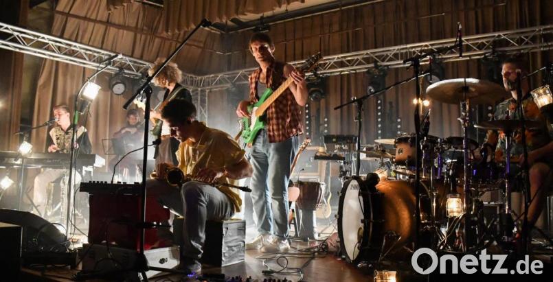 Die vielseitigen Musiker überzeugten vor ausverkauftem Haus. Bild: Freya Stoeckl
