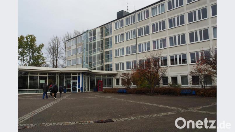Das Staatliche Berufsschulzentrum Weiden ist nun Modellschule für Werte und Demokratie. Bild: Bühner