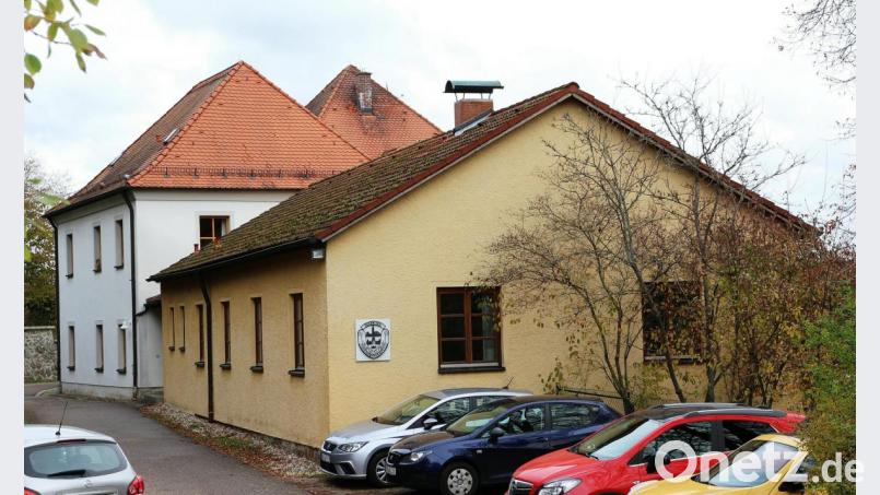 Das Musikerheim, in Eigenleistung errichtet und finanziert durch die Kirchenverwaltung, ist seit dem Herbst 1986 Dreh- und Angelpunkt des Vereinslebens derJugendblaskapelle. Nahezu jeden Wochentag ist das Haus belegt und unverzichtbar für eine erfolgreich Nachwuchsarbeit. Bild: bph